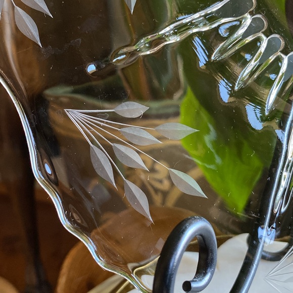 1930’s W.J. Hughes 11.5” Crystal Radiance Cornflower Etched Serving Tray Platter - Picture 3 of 9